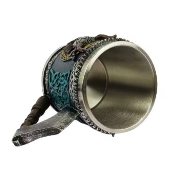 Warrior's Embrace: The Ultimate Viking Skull Drinking Mug