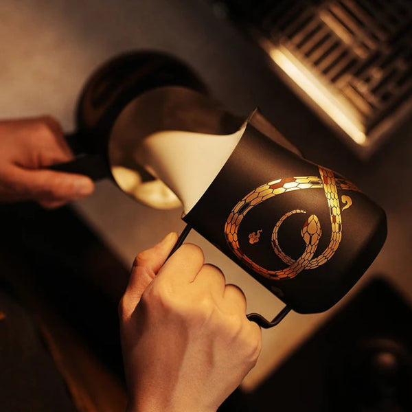 MHW-3BOMBER Serpent Latte Art Pitcher 450/500/600ml