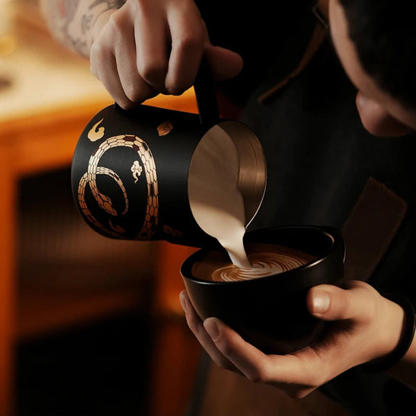 MHW-3BOMBER Serpent Latte Art Pitcher 450/500/600ml