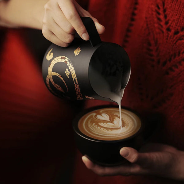 MHW-3BOMBER Serpent Latte Art Pitcher 450/500/600ml
