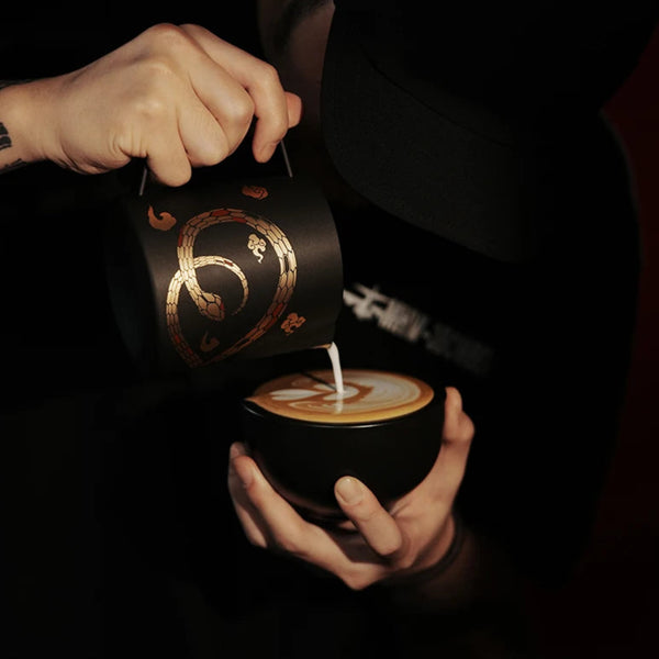 MHW-3BOMBER Serpent Latte Art Pitcher 450/500/600ml