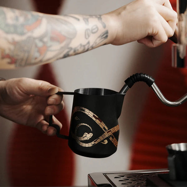 MHW-3BOMBER Serpent Latte Art Pitcher 450/500/600ml