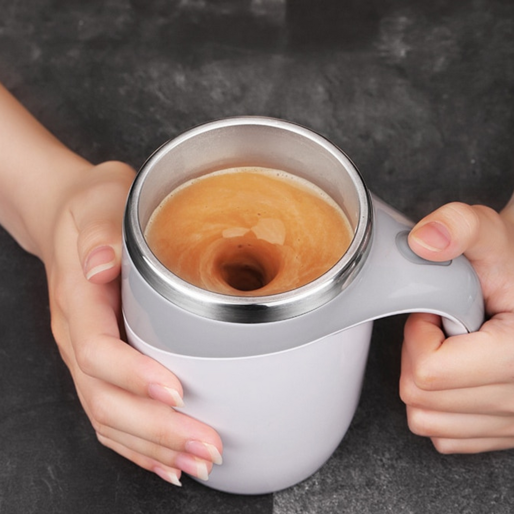 Magnetic self-stirring stainless steel insulated coffee mug